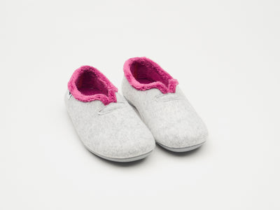 Women's grey and rapsberry felt and faux fur slippers